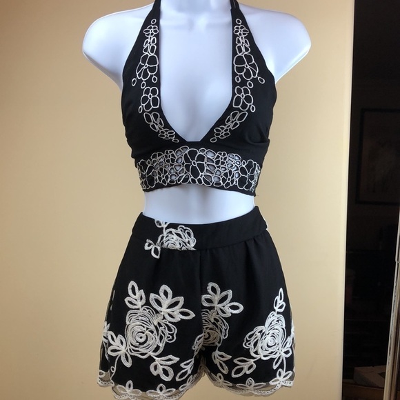 LF Halter top - Picture 3 of 4